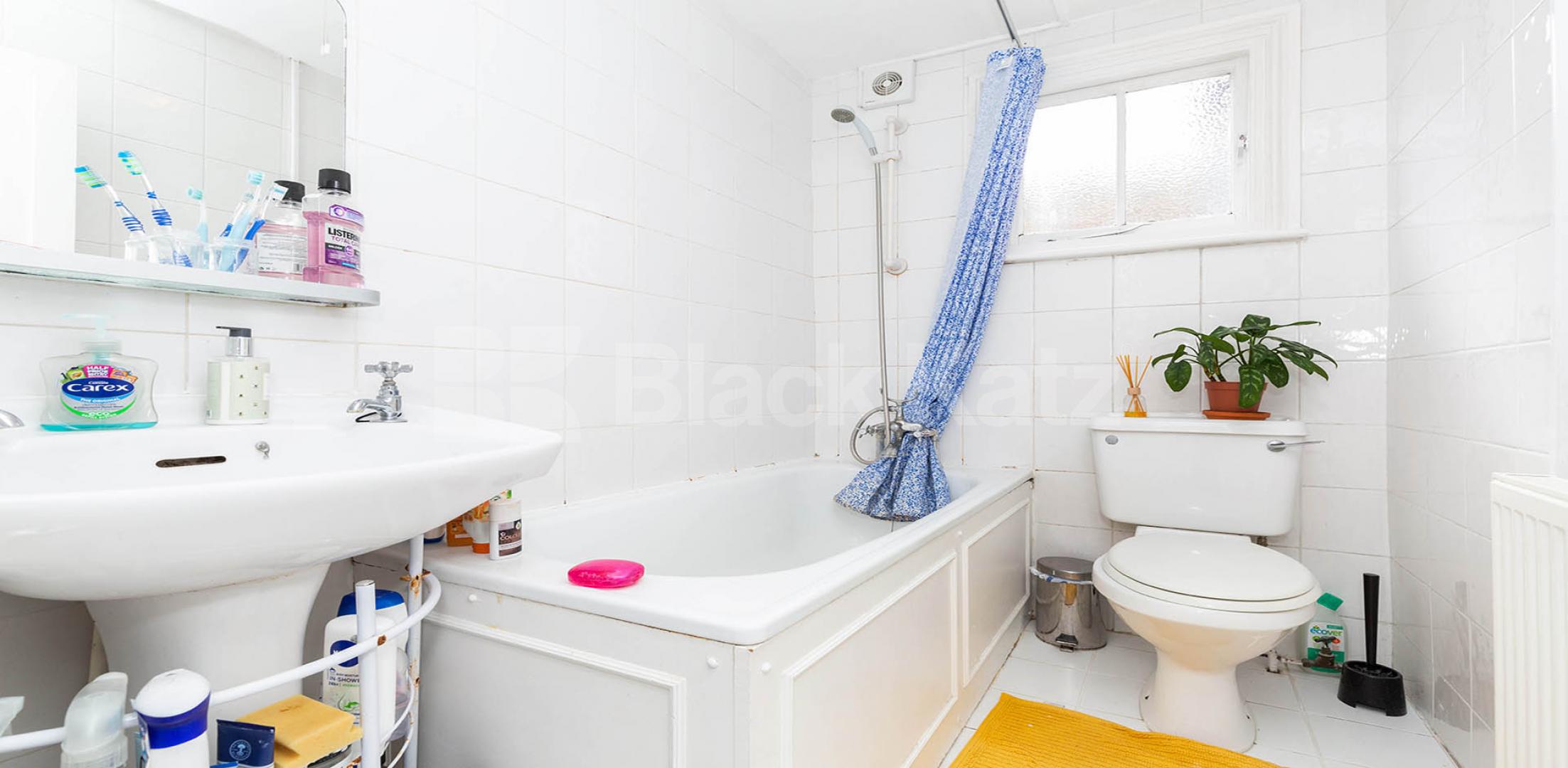 			2 Bedroom, 1 bath, 1 reception Flat			 Landrock road, Crouch End